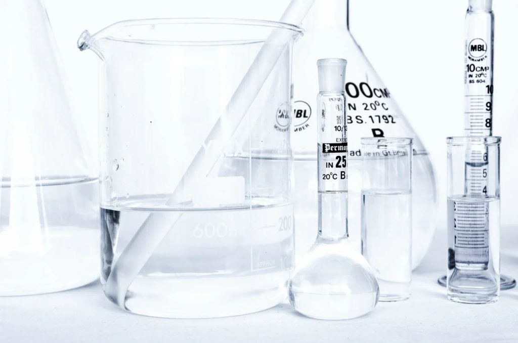 Alkyl Quaternary Ammonium Tryptamines and Their Therapeutic Uses