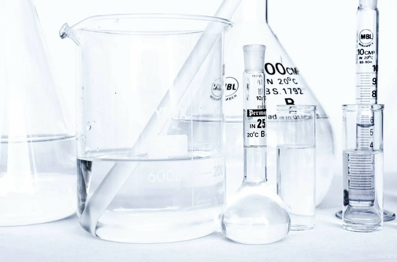 Alkyl Quaternary Ammonium Tryptamines and Their Therapeutic Uses